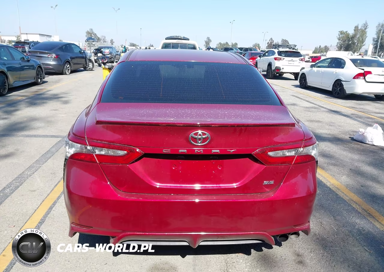2018 Toyota Camry Se VIN:4T1B11HK5JU628658 - 17