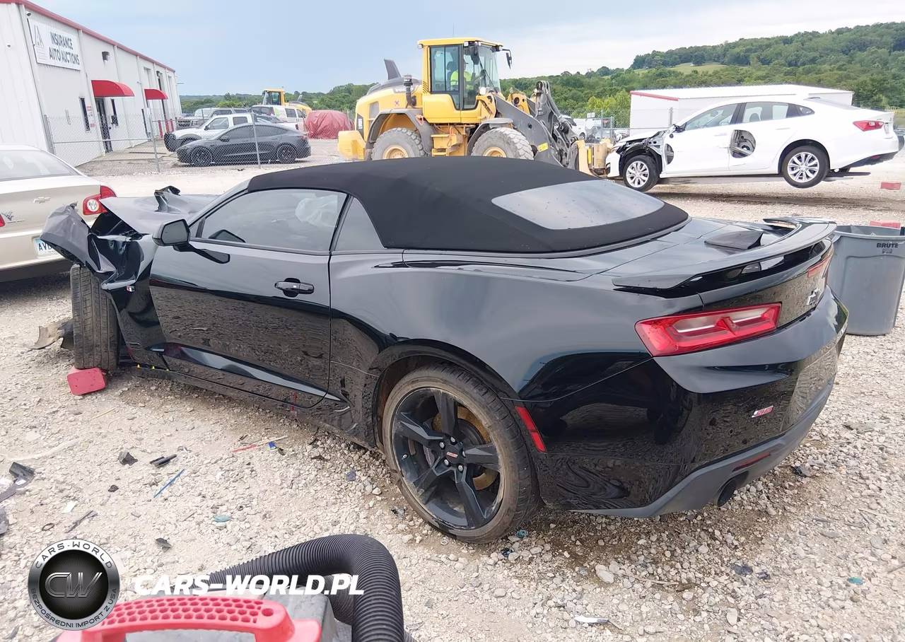 2018 Chevrolet Camaro 2Ss VIN:1G1FH3D70J0104963 - 3