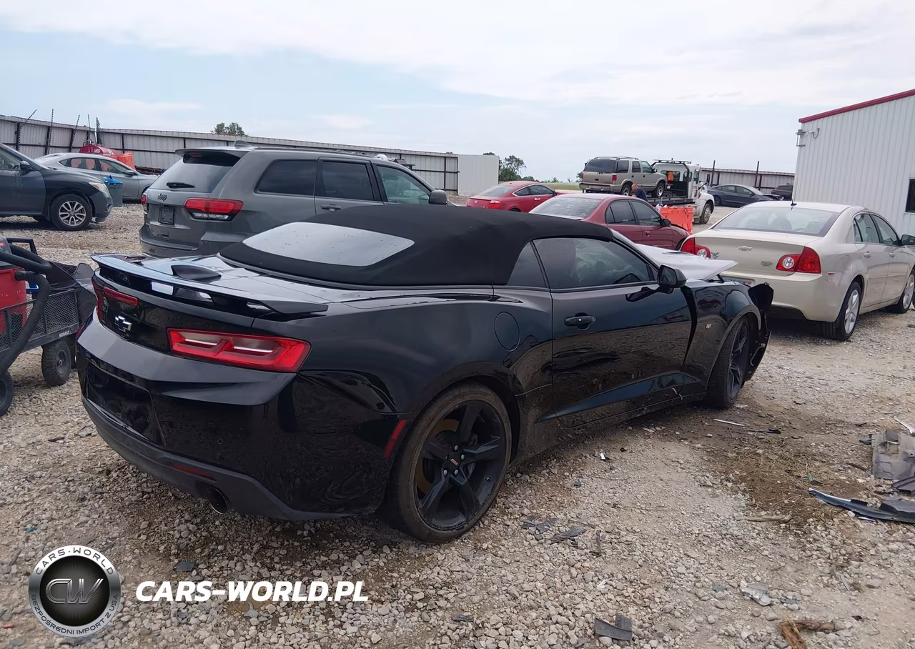2018 Chevrolet Camaro 2Ss VIN:1G1FH3D70J0104963 - 4