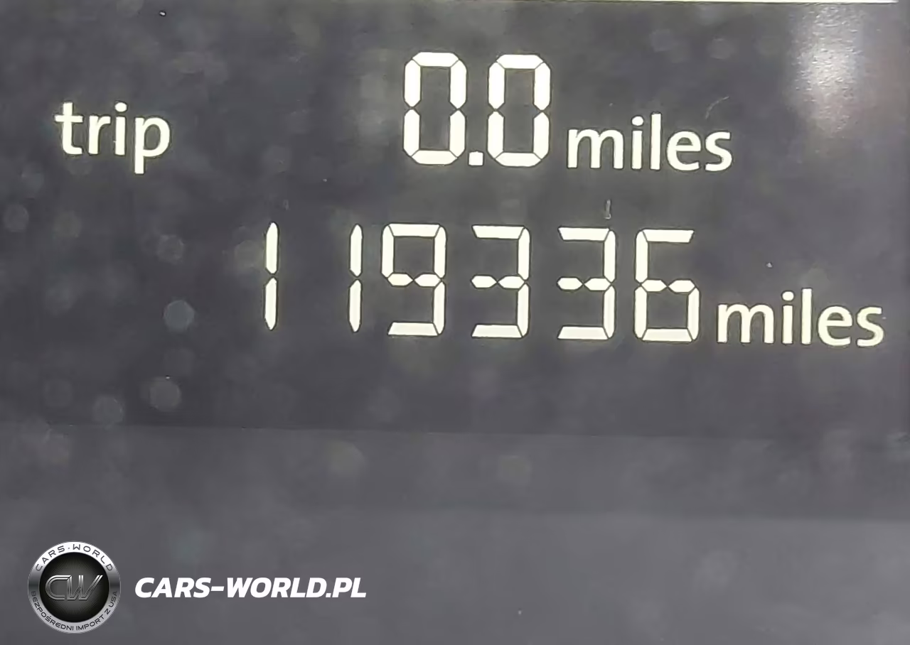 2015 Volkswagen Passat 1.8T Limited Edition VIN:1VWAT7A31FC114008 - 15