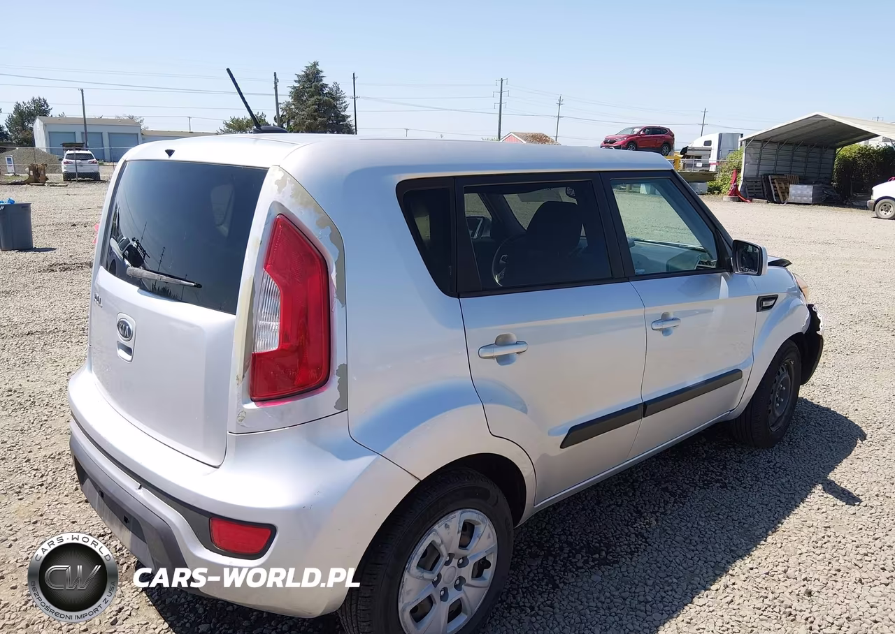 2012 Kia Soul VIN:KNDJT2A51C7462242 - 4