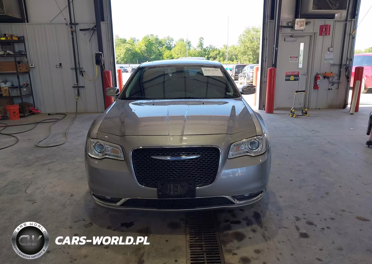 2015 Chrysler 300C Awd VIN:2C3CCAKG8FH769570 - 12