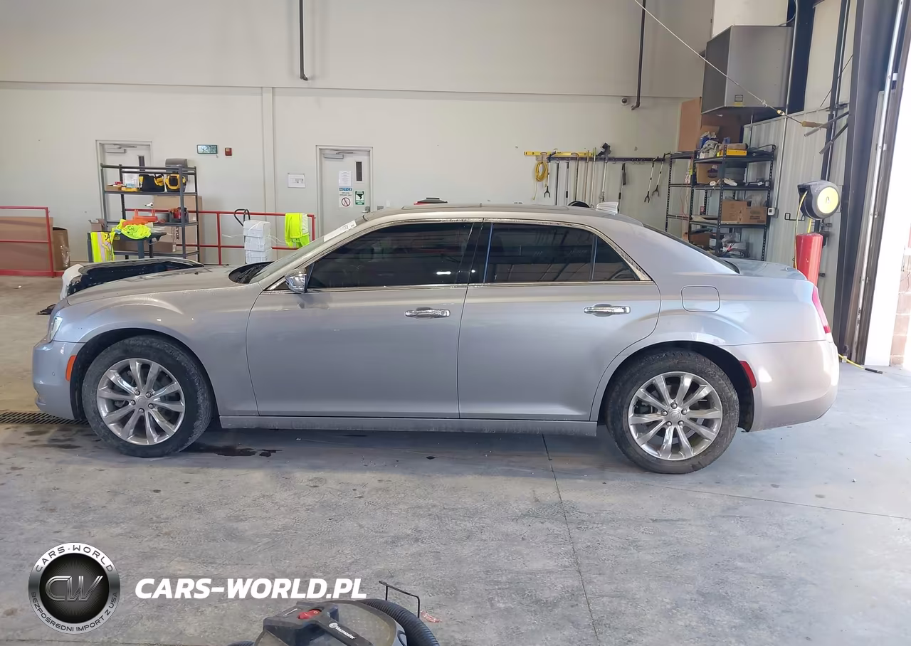 2015 Chrysler 300C Awd VIN:2C3CCAKG8FH769570 - 14