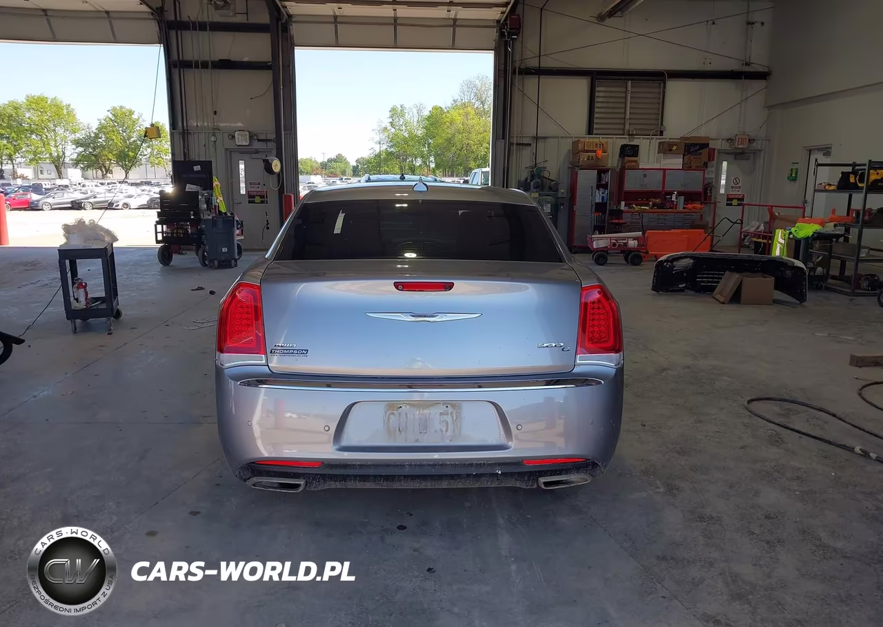 2015 Chrysler 300C Awd VIN:2C3CCAKG8FH769570 - 16