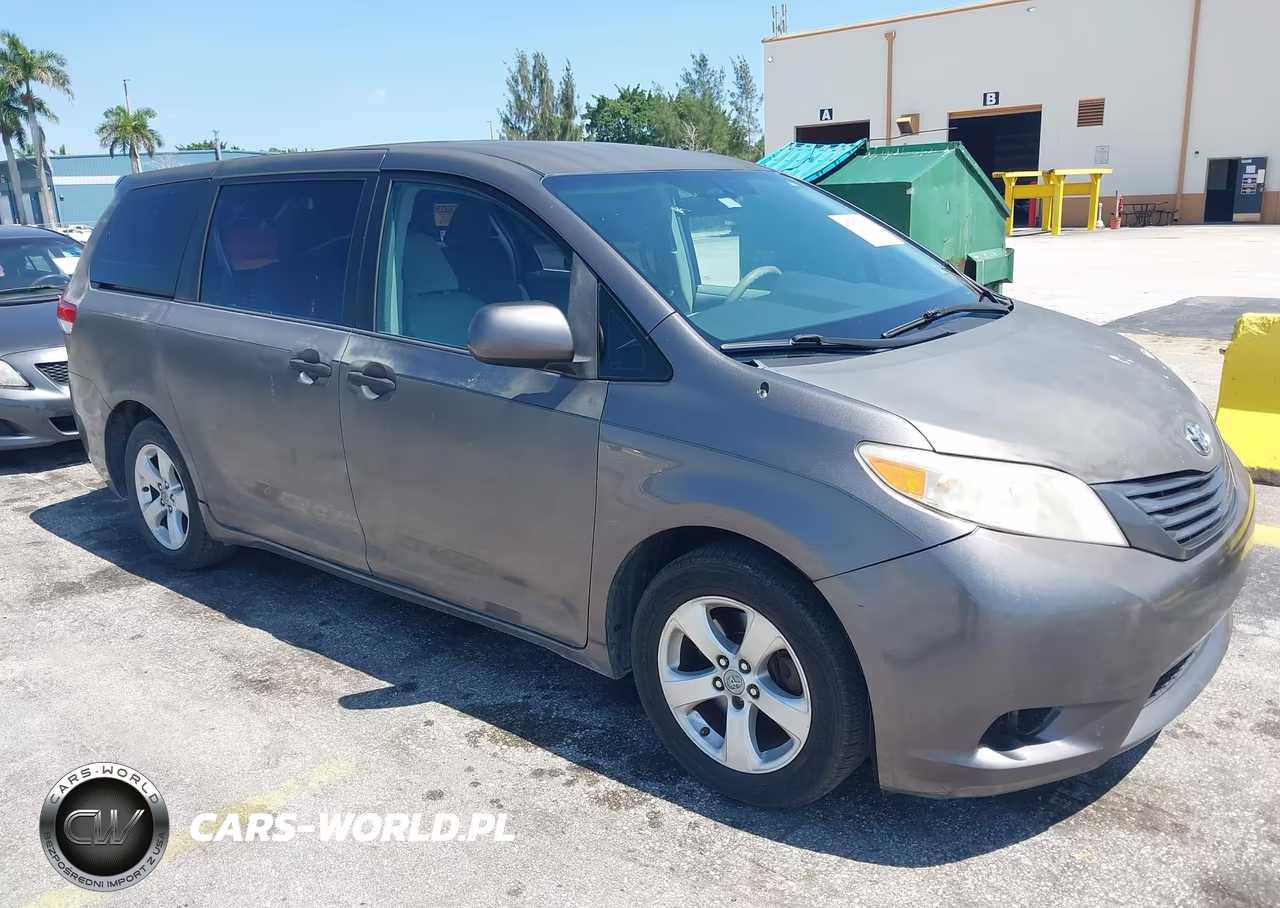 Główne zdjęcie 2012 Toyota Sienna Base V6 7 Passenger