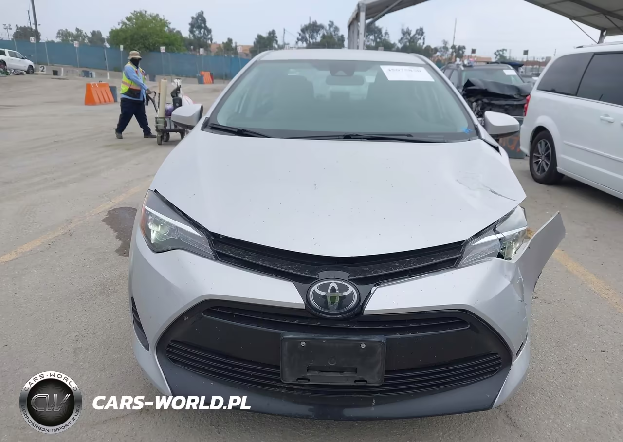 2017 Toyota Corolla L VIN:5YFBURHE4HP617940 - 12
