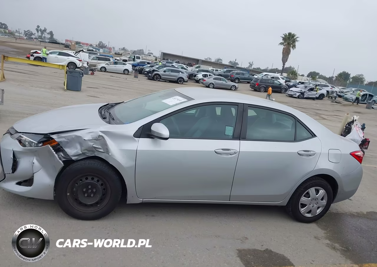 2017 Toyota Corolla L VIN:5YFBURHE4HP617940 - 14