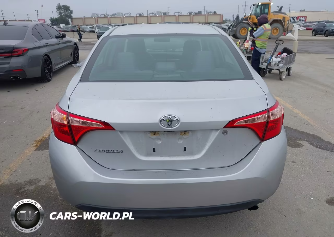 2017 Toyota Corolla L VIN:5YFBURHE4HP617940 - 16