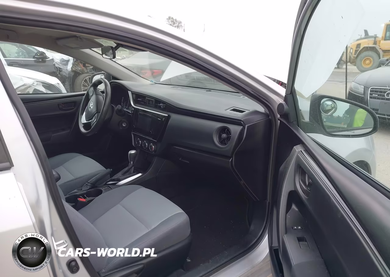 2017 Toyota Corolla L VIN:5YFBURHE4HP617940 - 5