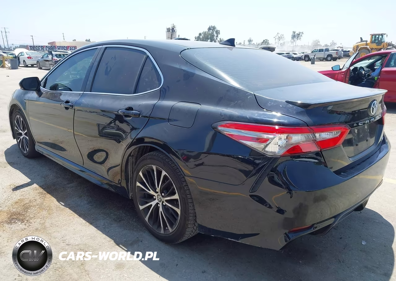 2018 Toyota Camry Se VIN:4T1B11HK1JU108795 - 3