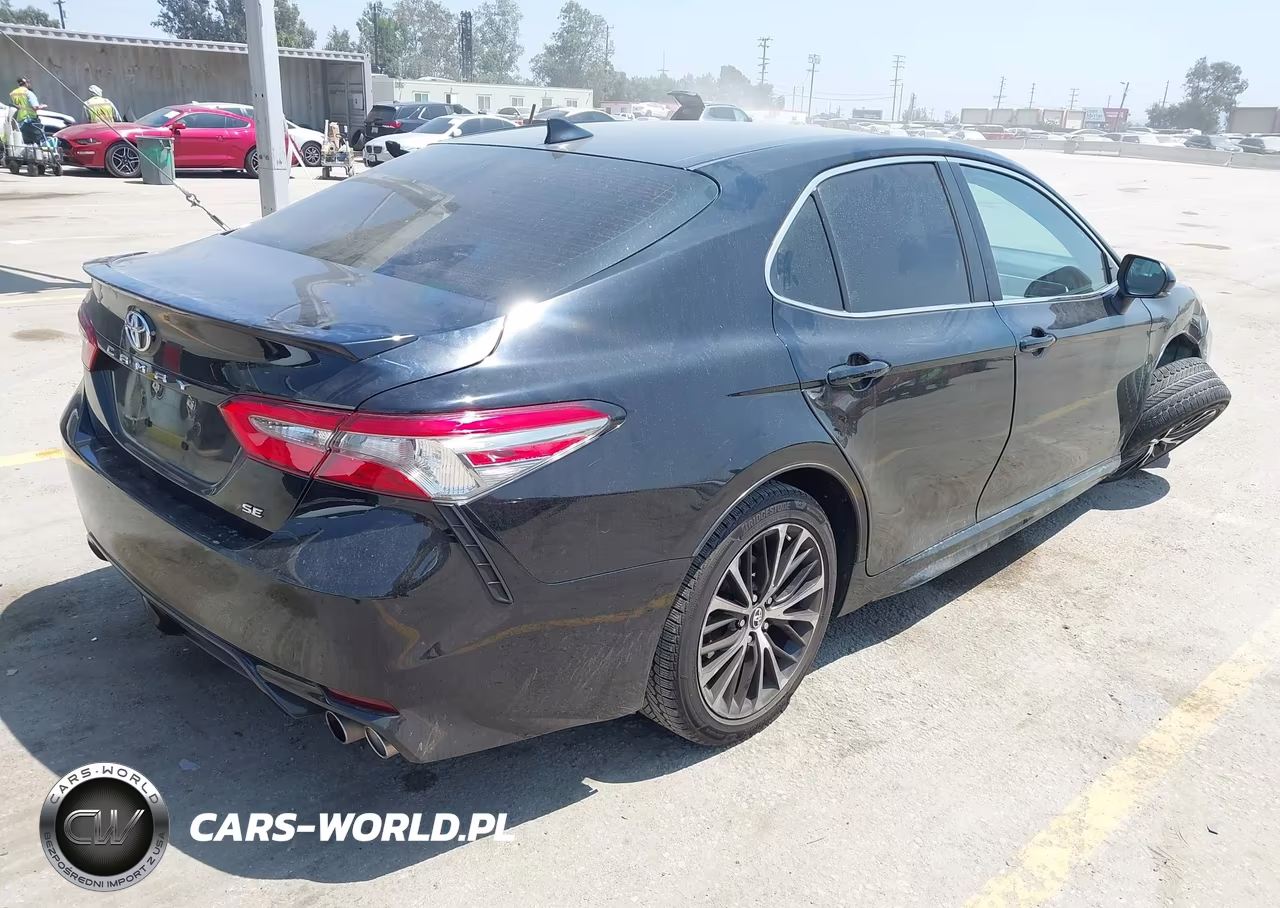 2018 Toyota Camry Se VIN:4T1B11HK1JU108795 - 4
