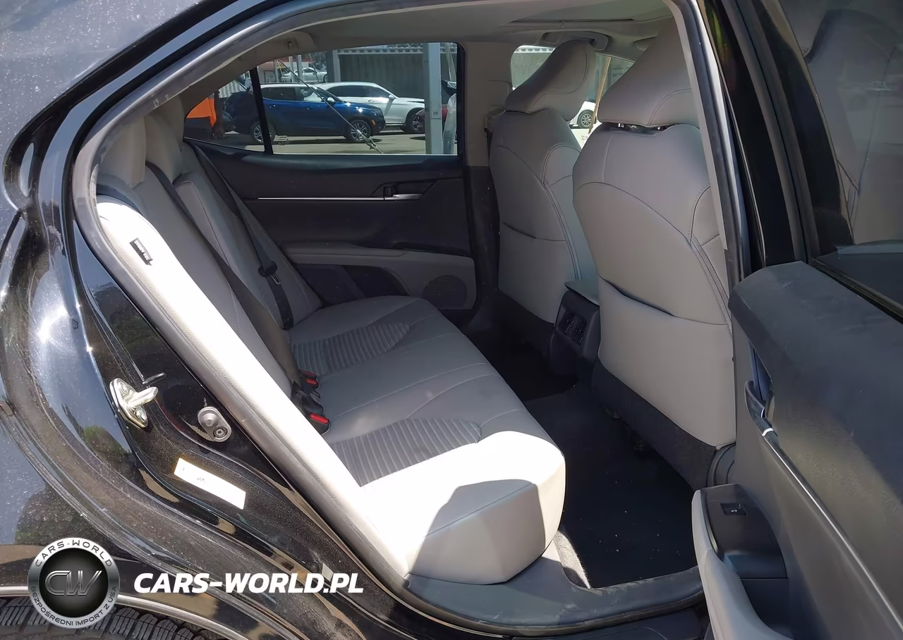 2018 Toyota Camry Se VIN:4T1B11HK1JU108795 - 8