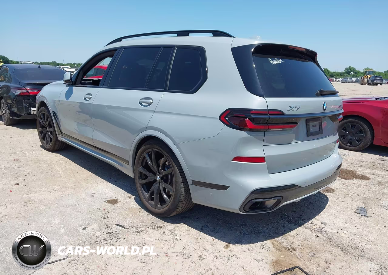 2024 BMW X7 xDrive40I VIN:5UX23EM03R9V45818 - 3