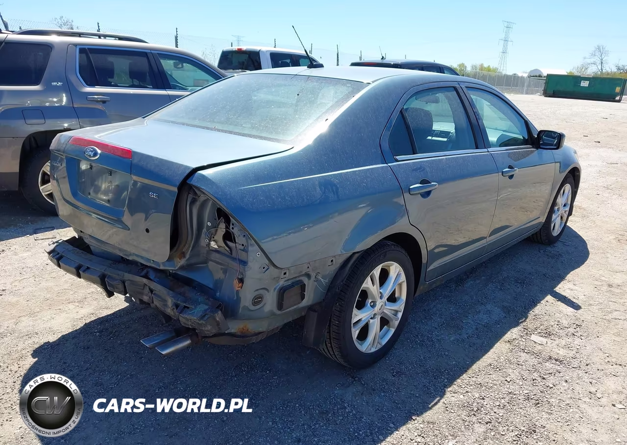 2012 Ford Fusion Se VIN:3FAHP0HA4CR325868 - 4