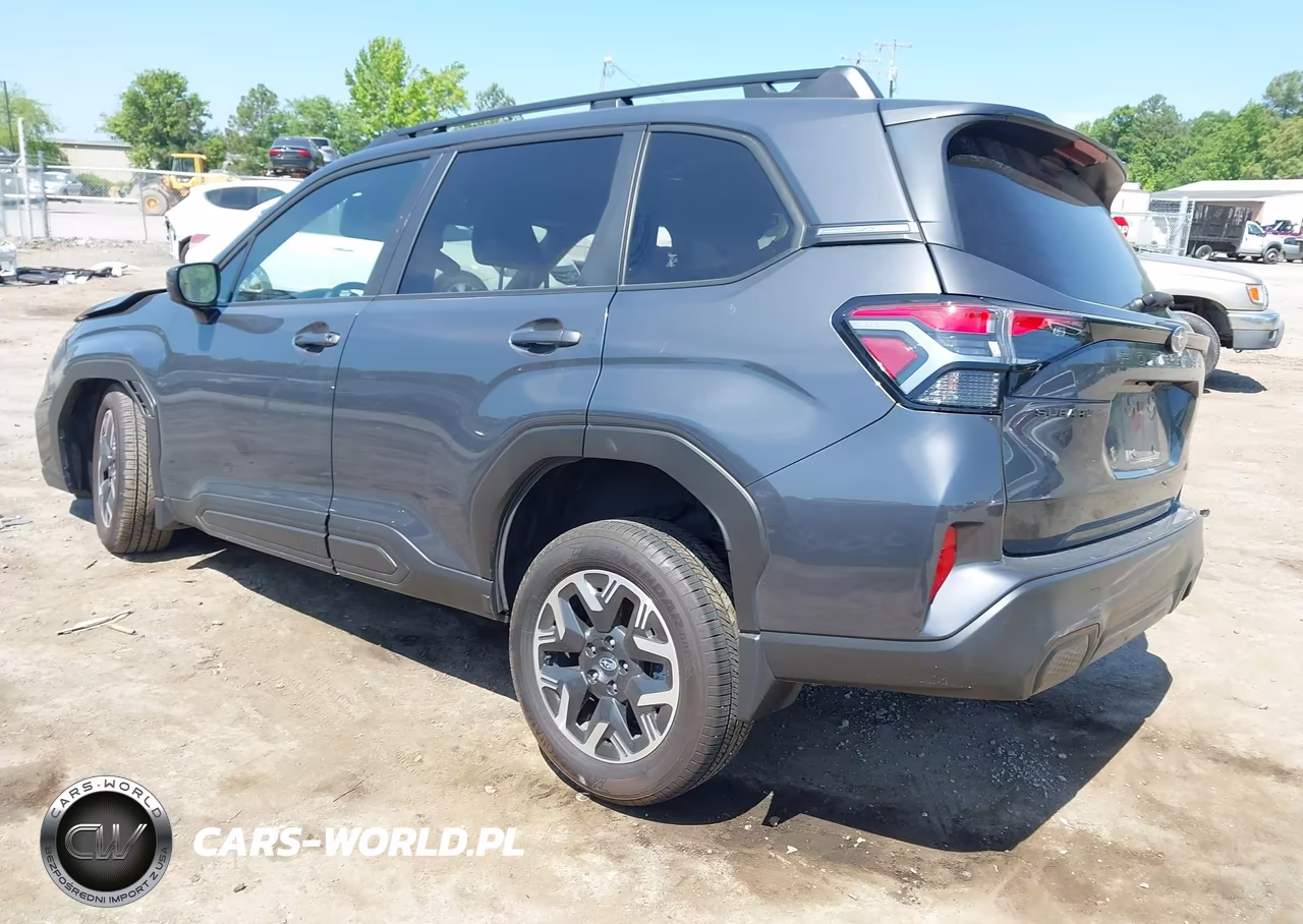 2025 Subaru Forester Premium VIN:JF2SLDDCXSH547892 - 3