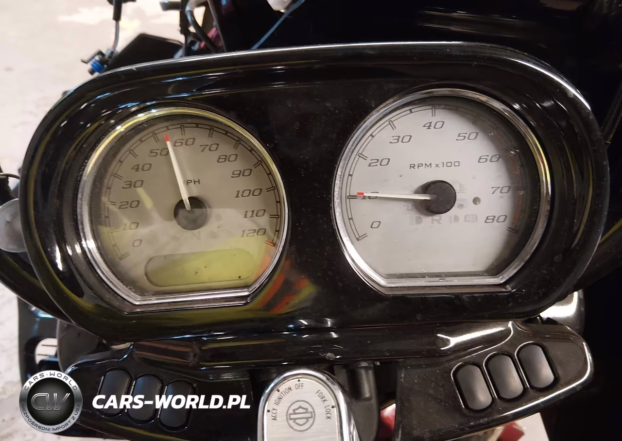 2017 Harley-Davidson Fltrxs Road Glide Special VIN:1HD1KTC19HB673260 - 7