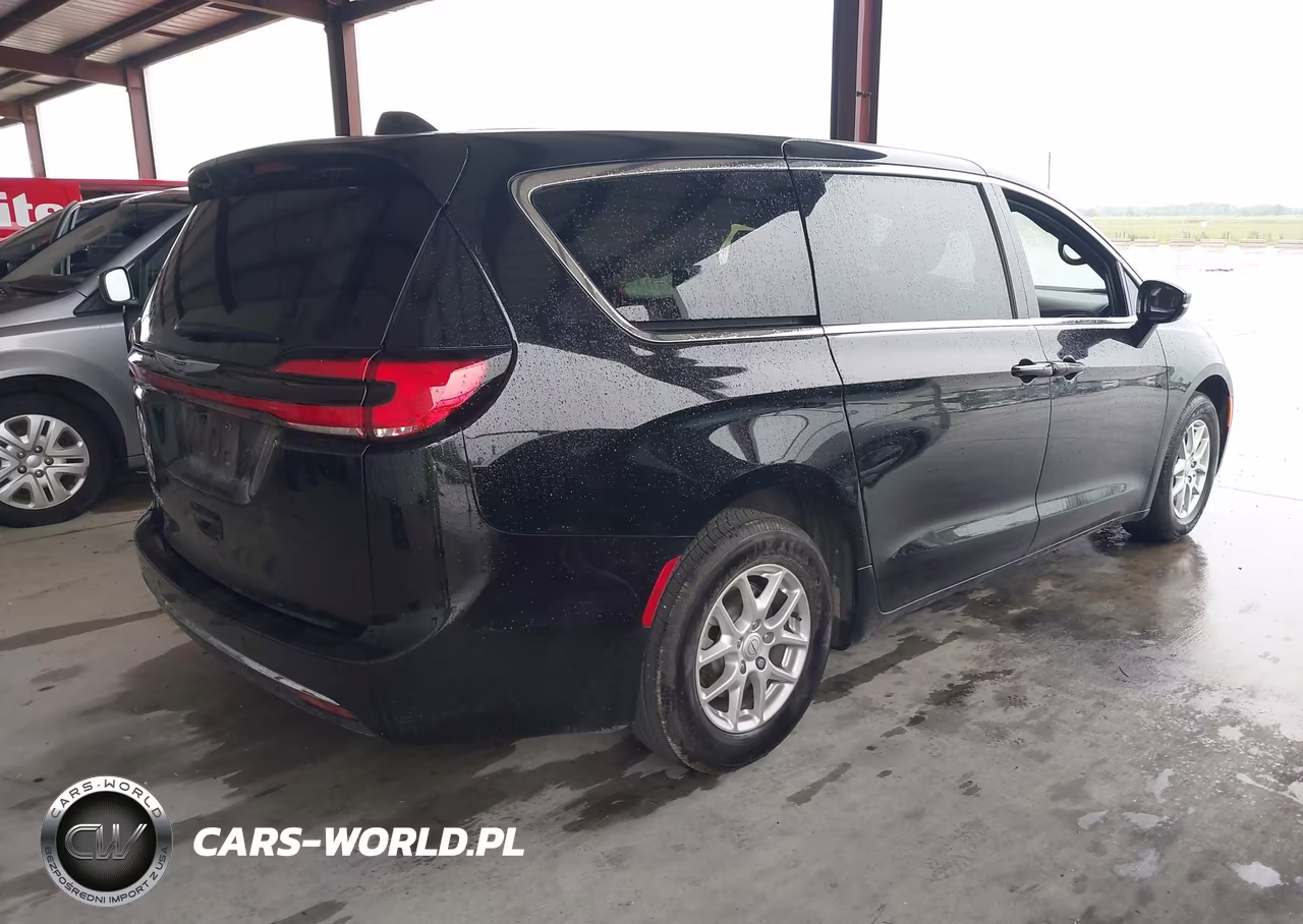 2026 Chrysler Pacifica Select VIN:2C4RC1BG5TR152753 - 4