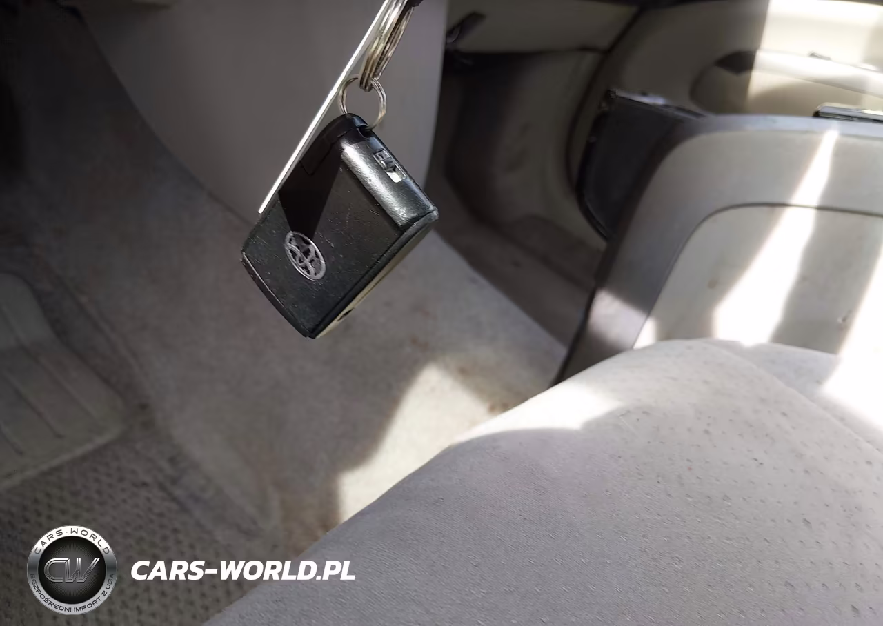 2008 Toyota Prius VIN:JTDKB20UX87796311 - 11
