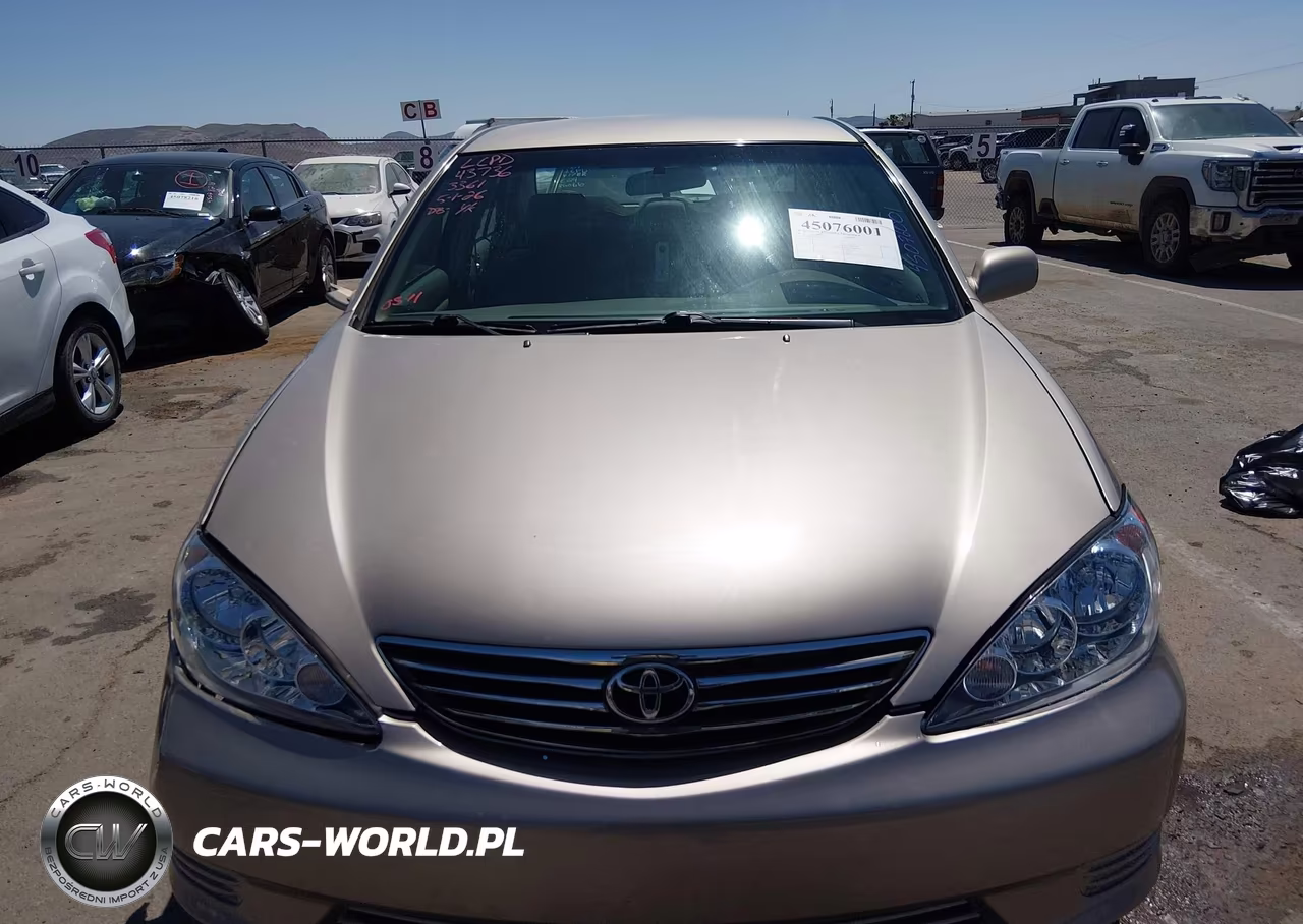 2005 Toyota Camry Le VIN:4T1BE32K55U413361 - 12