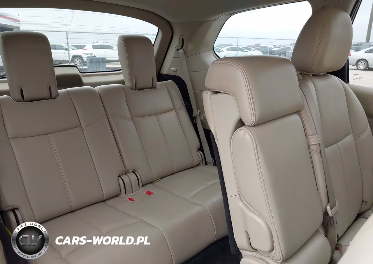 2019 Nissan Pathfinder Sl VIN:5N1DR2MN4KC582027 - 8