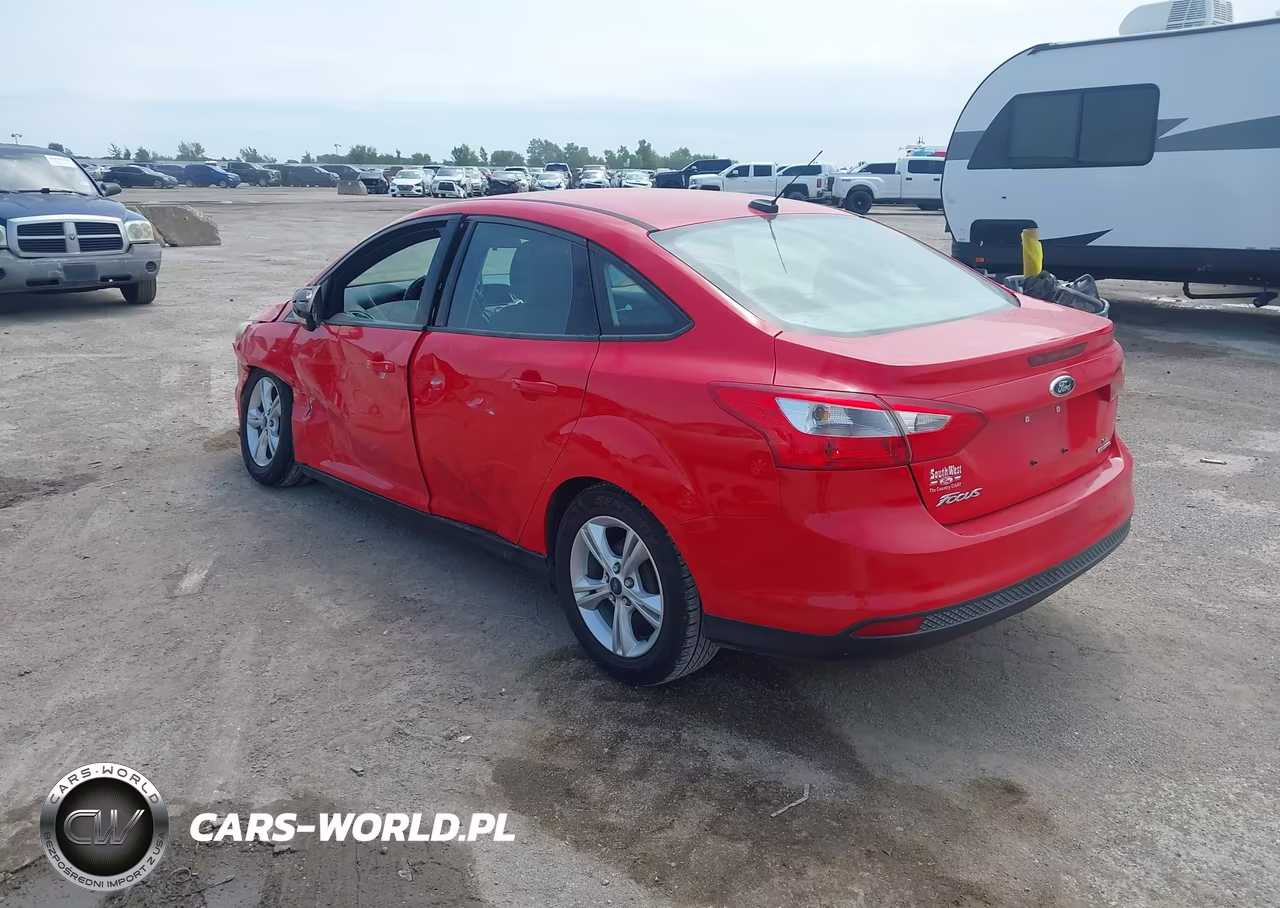 2014 Ford Focus Se VIN:1FADP3F26EL340742 - 3