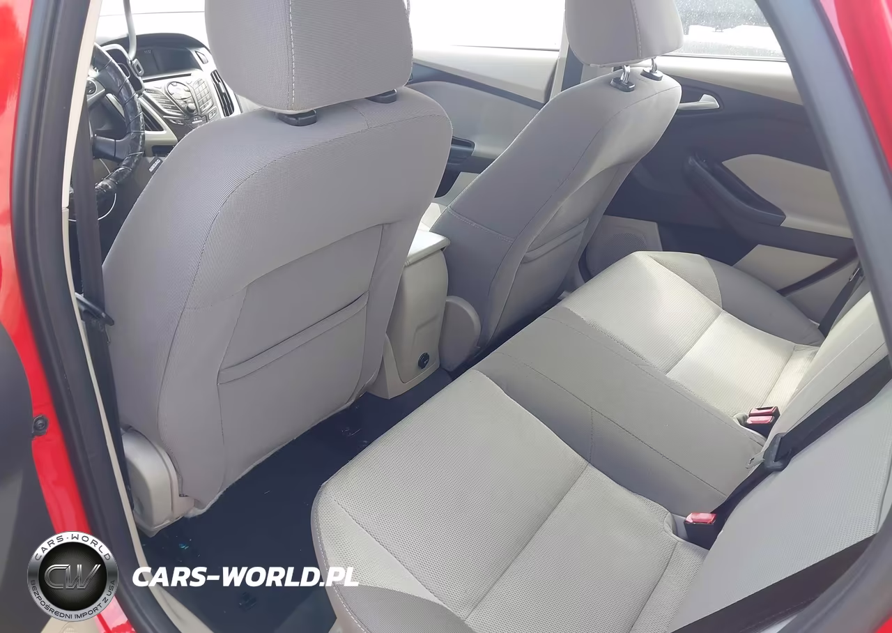2014 Ford Focus Se VIN:1FADP3F26EL340742 - 8