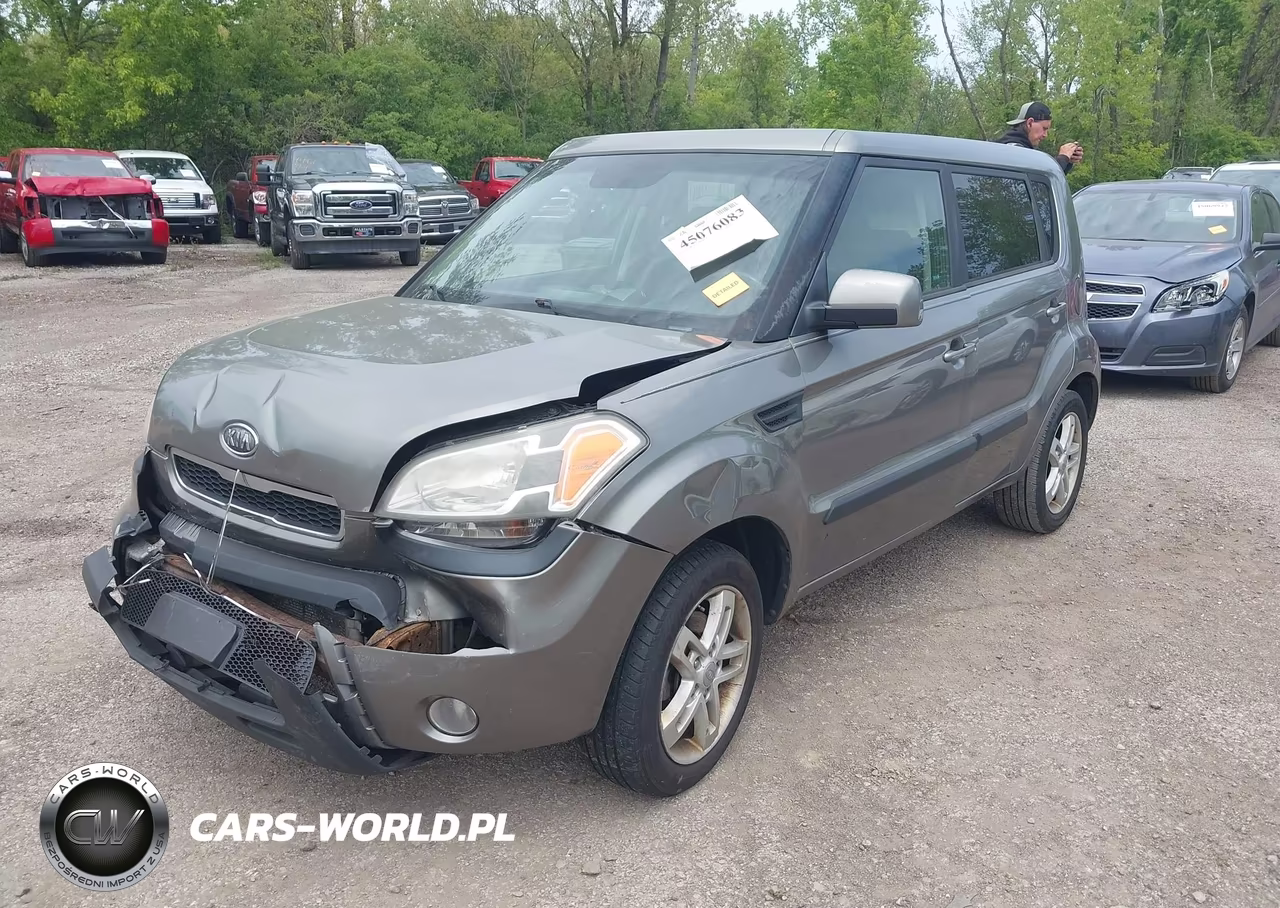 2011 Kia Soul + VIN:KNDJT2A26B7271971 - 2