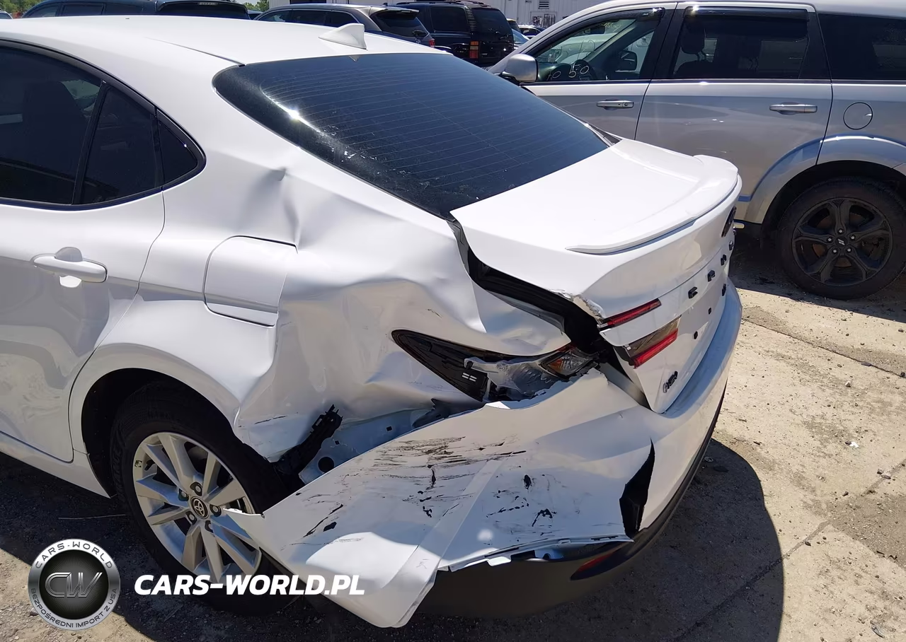 2026 Toyota Camry Le VIN:4T1DAACK9TU684069 - 6