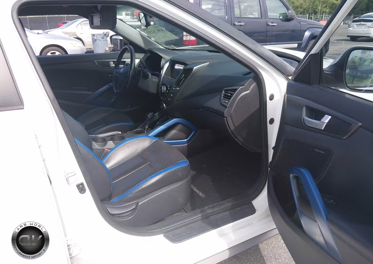 2013 Hyundai Veloster Turbo W-Blue VIN:KMHTC6AE8DU175575 - 5