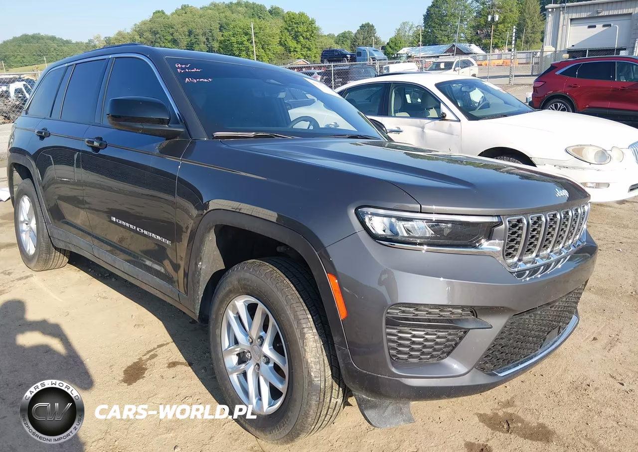 2025 Jeep Grand Cherokee Laredo X 4X4 – zdjęcie 1 z 22