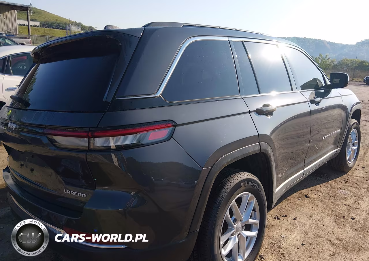 2025 Jeep Grand Cherokee Laredo X 4X4 VIN:1C4RJHAG7SC282878 - 4