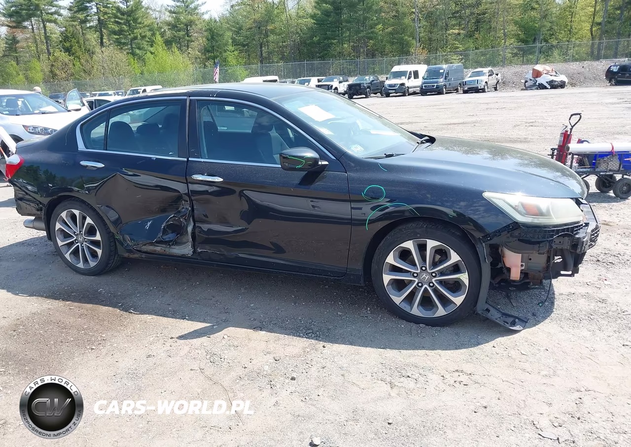 2015 Honda Accord Sport VIN:1HGCR2E56FA070464 - 13