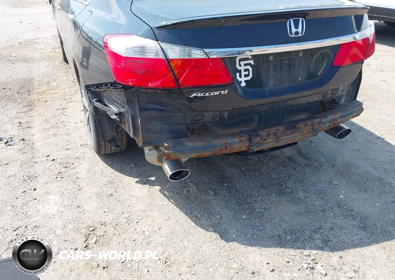 2015 Honda Accord Sport VIN:1HGCR2E56FA070464 - 19