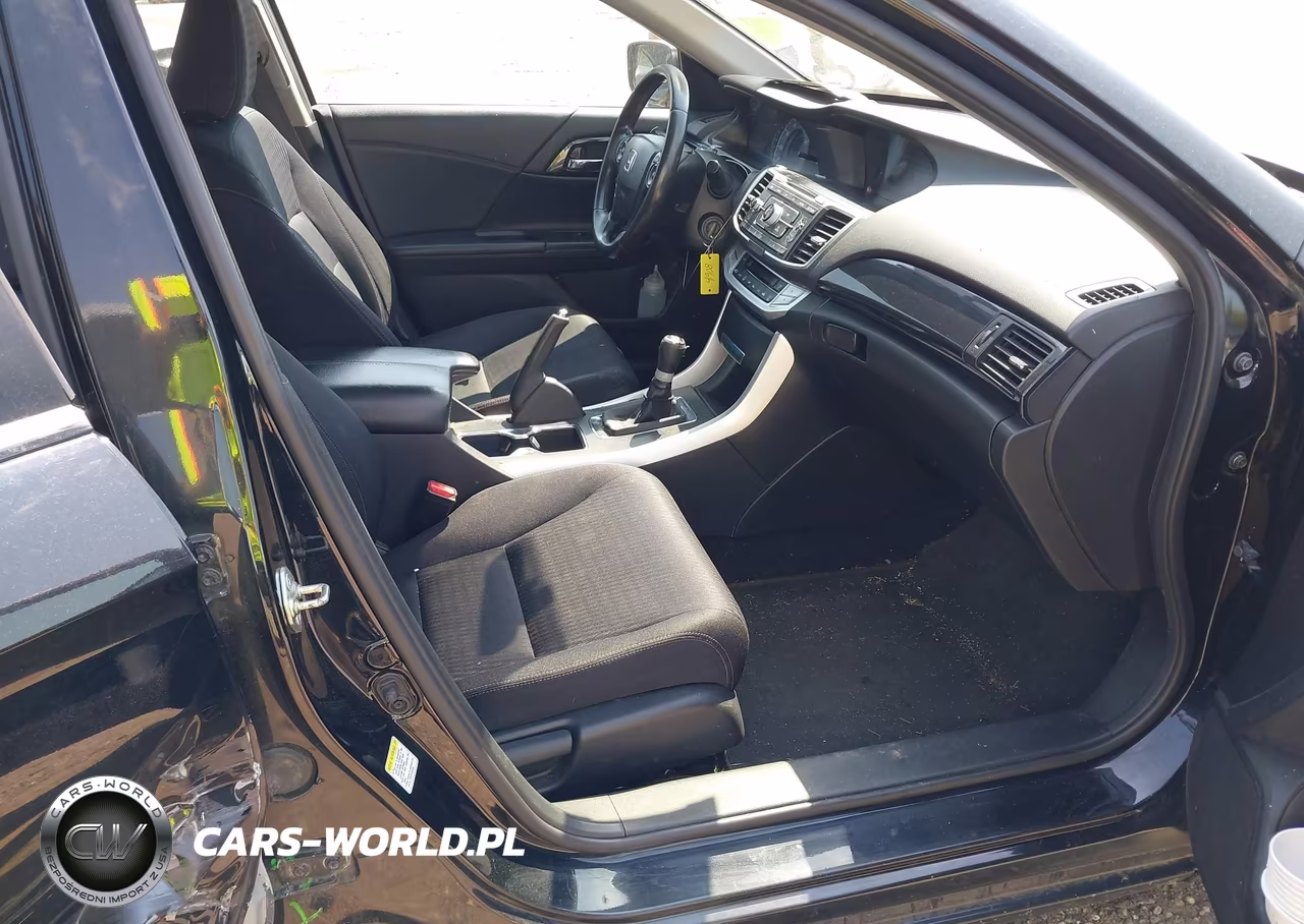 2015 Honda Accord Sport VIN:1HGCR2E56FA070464 - 5