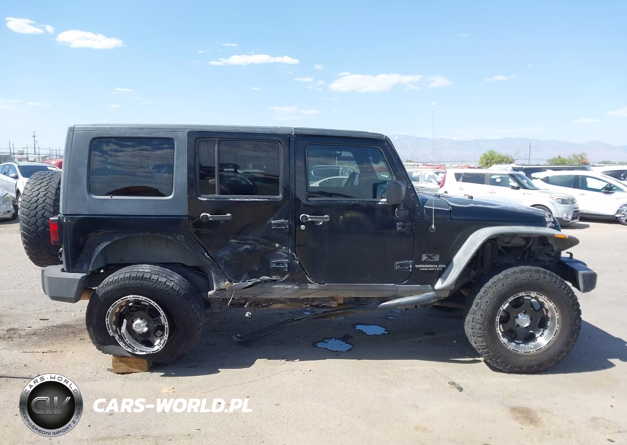 2008 Jeep Wrangler Unlimited X VIN:1J4GA39158L562232 - 14