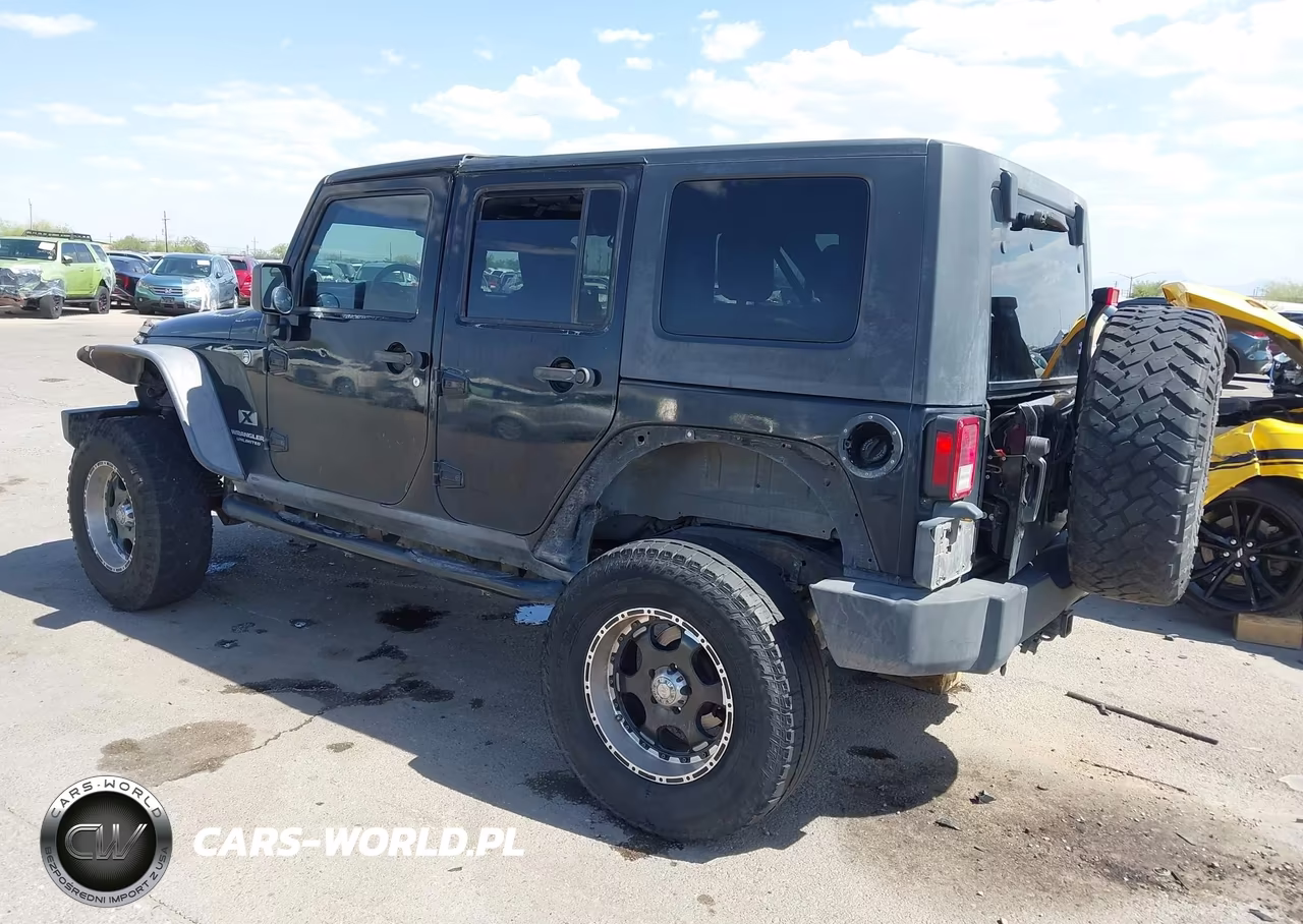 2008 Jeep Wrangler Unlimited X VIN:1J4GA39158L562232 - 3