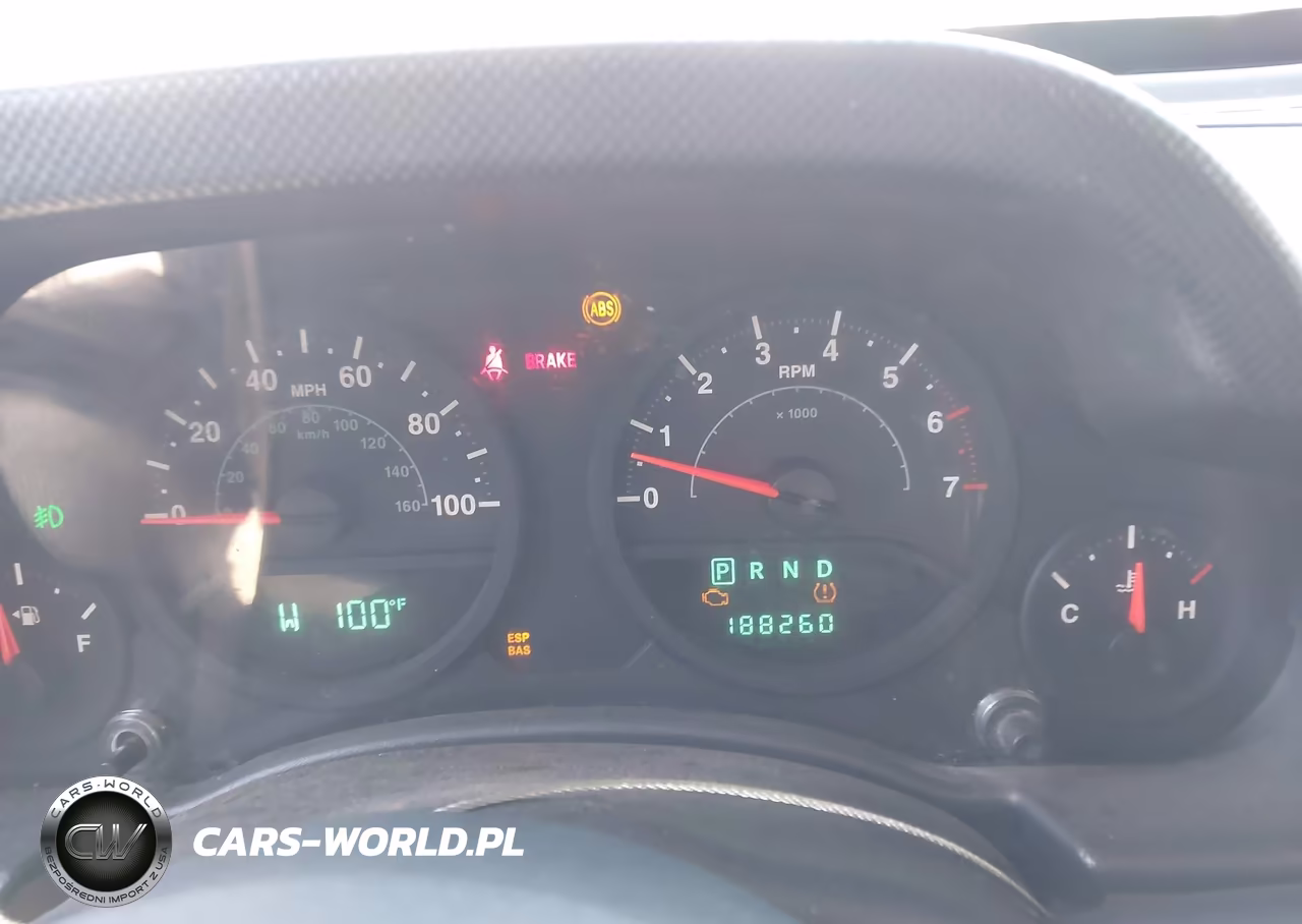 2008 Jeep Wrangler Unlimited X VIN:1J4GA39158L562232 - 7