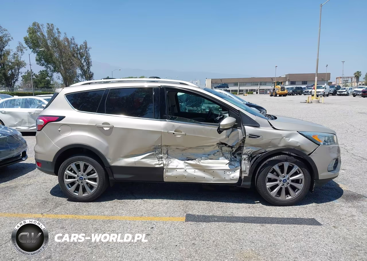 2017 Ford Escape Titanium VIN:1FMCU0JD3HUC88096 - 13