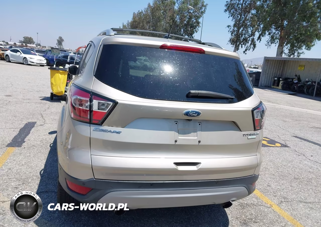 2017 Ford Escape Titanium VIN:1FMCU0JD3HUC88096 - 16