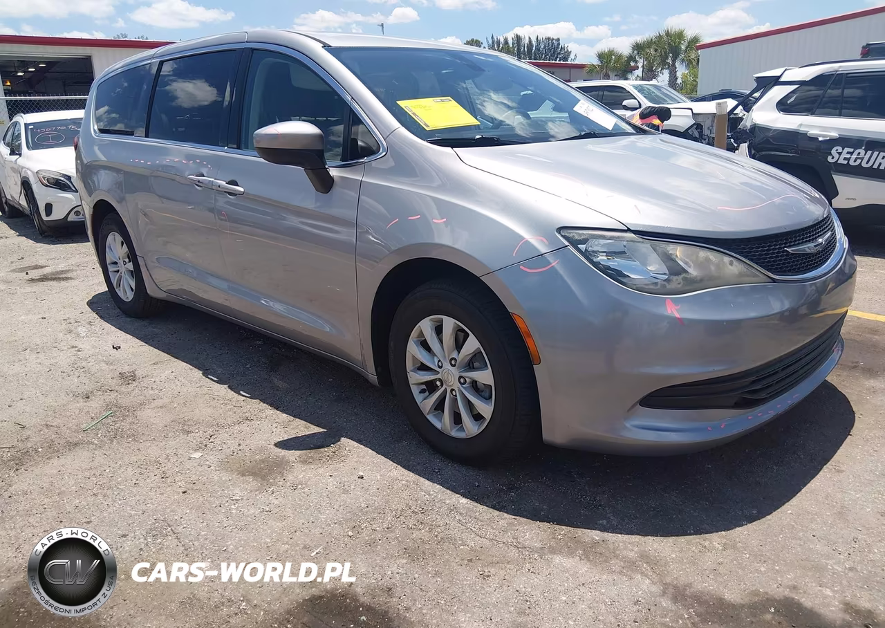 2017 Chrysler Pacifica Touring