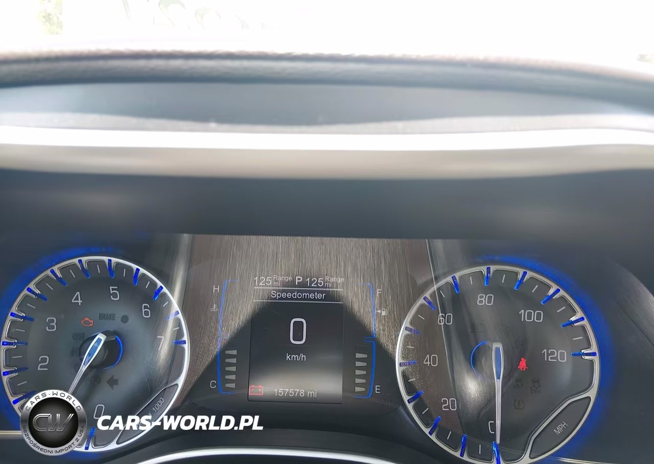 2017 Chrysler Pacifica Touring VIN:2C4RC1DGXHR594481 - 7