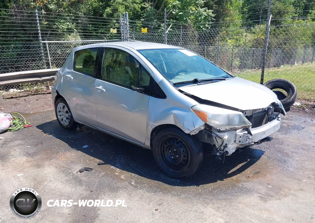 2013 Toyota Yaris Le