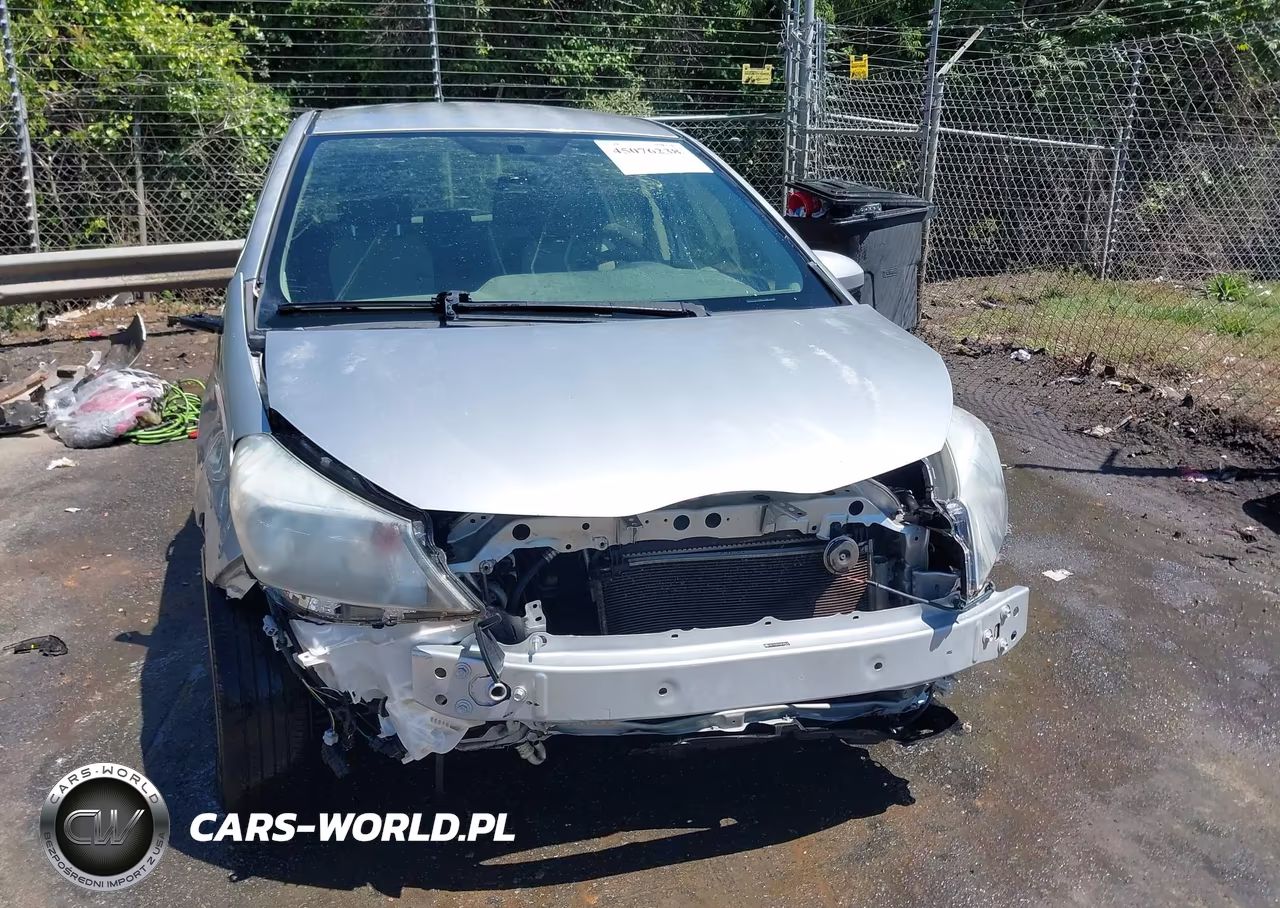 2013 Toyota Yaris Le VIN:JTDKTUD37DD549575 - 12