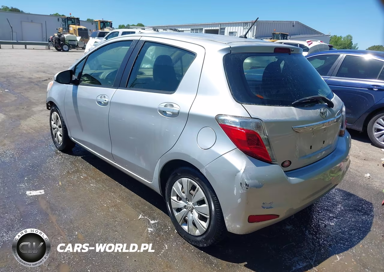 2013 Toyota Yaris Le VIN:JTDKTUD37DD549575 - 3