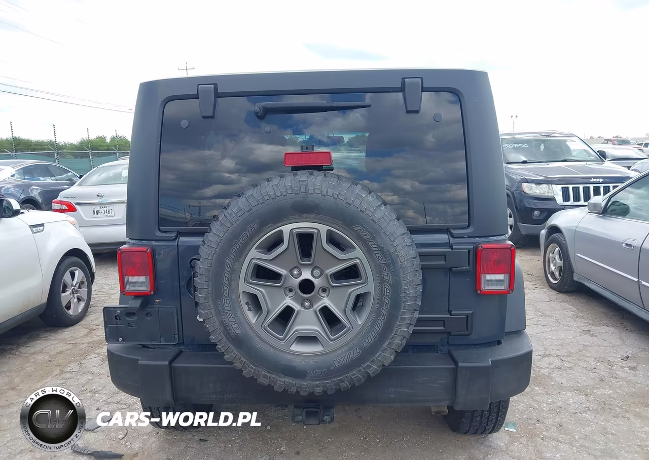 2017 Jeep Wrangler Unlimited Rubicon 4X4 VIN:1C4BJWFG7HL513298 - 16