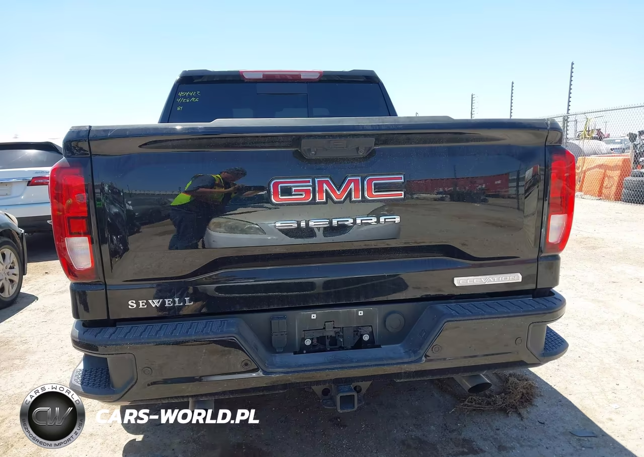 2025 GMC Sierra 1500 4Wd Short Box Elevation With 3Sb VIN:1GTUUCED8SZ254122 - 17