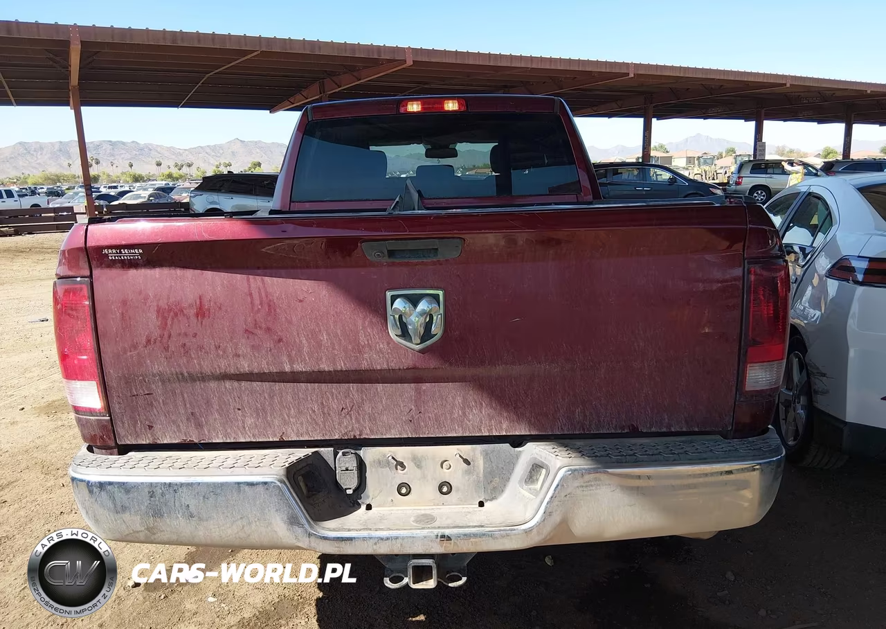 2019 Ram 1500 Classic Tradesman 4X2 6'4 Box VIN:1C6RR6FG9KS622941 - 17
