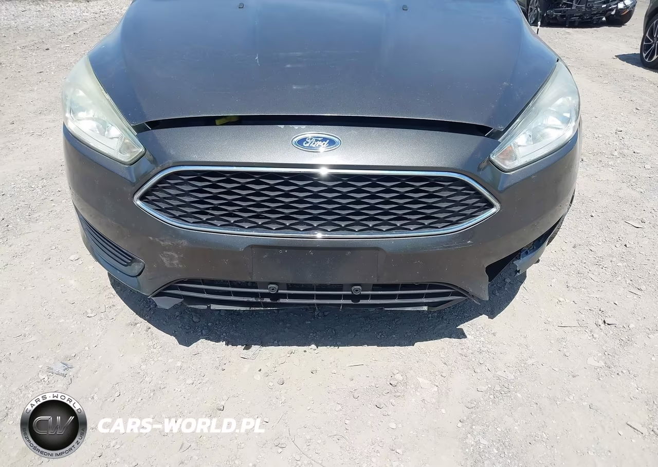 2018 Ford Focus Se VIN:1FADP3F26JL272890 - 6