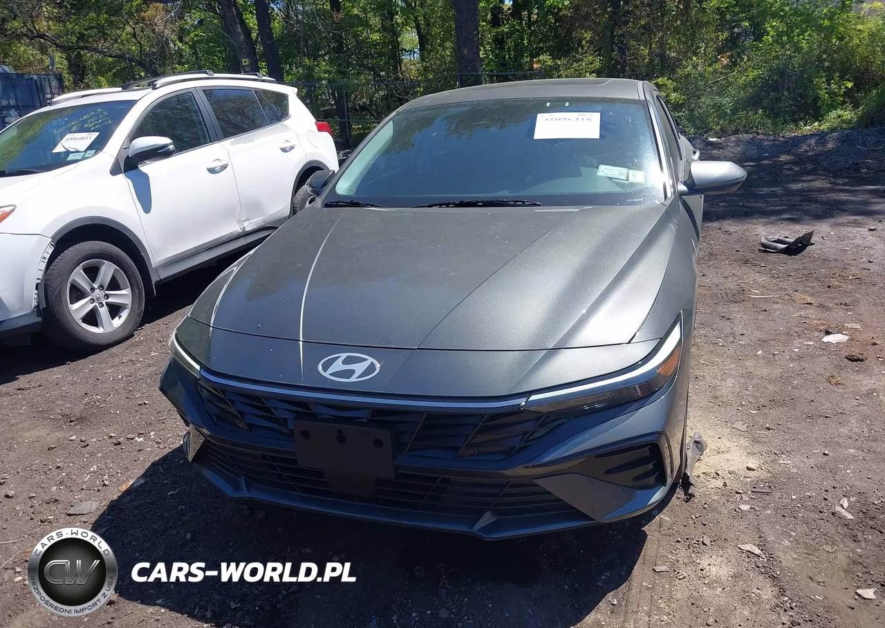 2026 Hyundai Elantra Limited VIN:KMHLP4DG6TU117730 - 13
