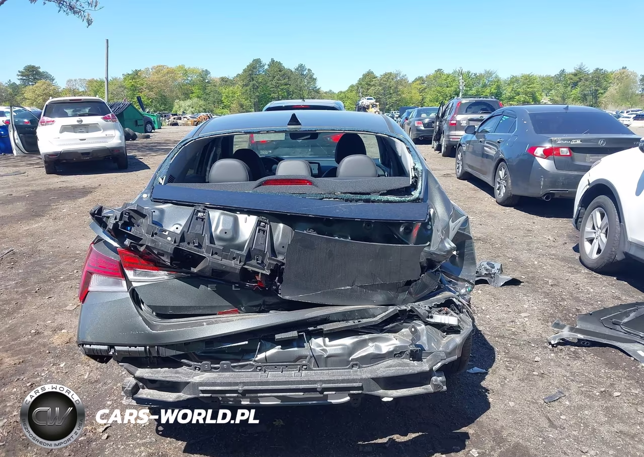 2026 Hyundai Elantra Limited VIN:KMHLP4DG6TU117730 - 17